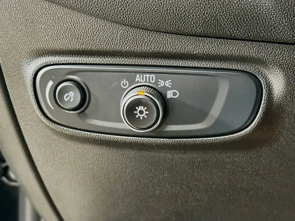 2024 Chevrolet Equinox - $24,190