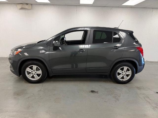 2020 Chevrolet Trax LS — photo 1 of 24
