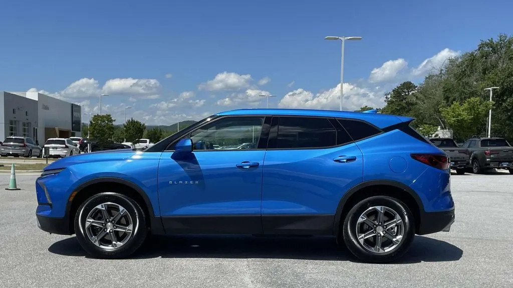 2024 Chevrolet Blazer LT