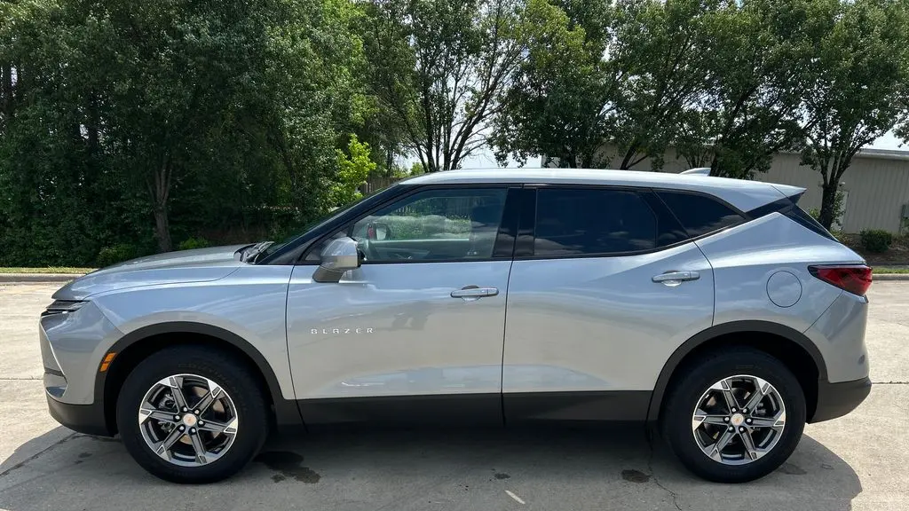 2025 Chevrolet Blazer LT