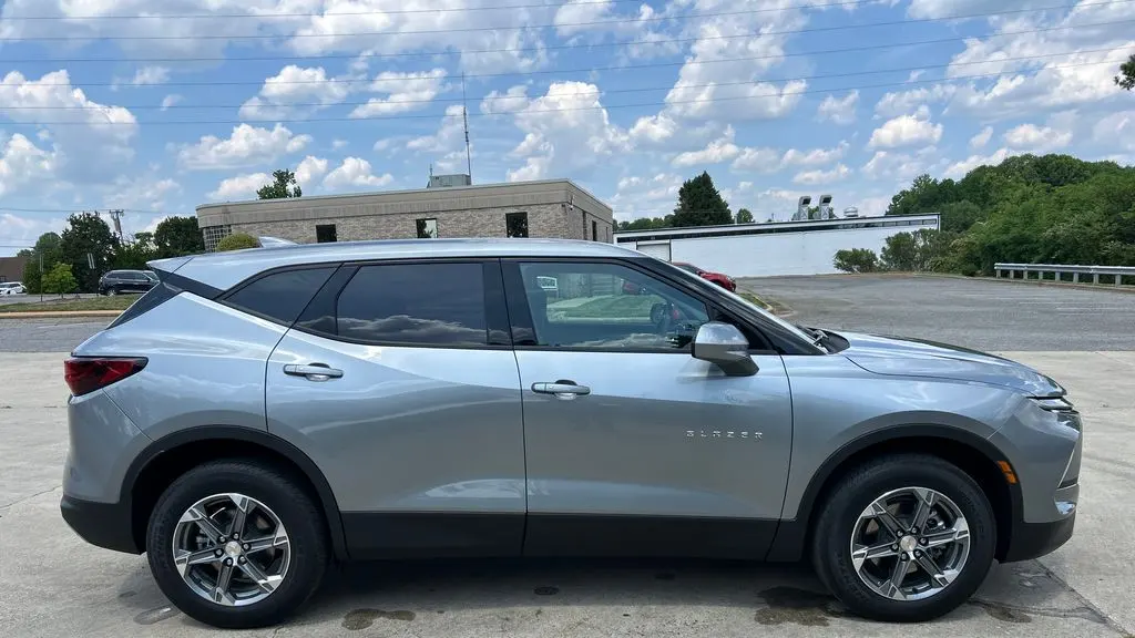 2025 Chevrolet Blazer LT