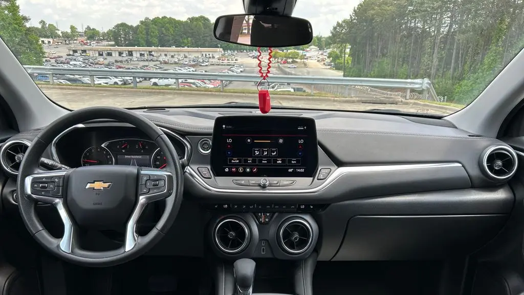 2025 Chevrolet Blazer LT
