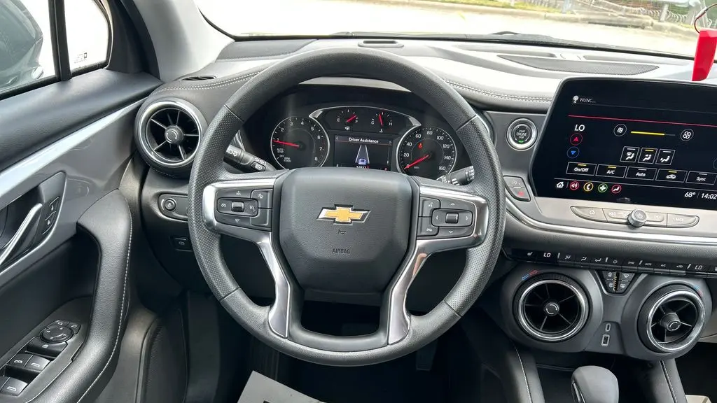 2025 Chevrolet Blazer LT