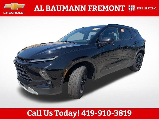 2025 Chevrolet Blazer LT — photo 1 of 24