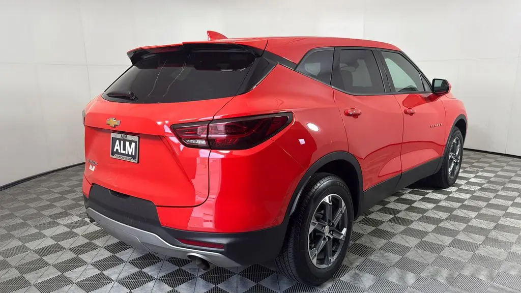 2025 Chevrolet Blazer LT