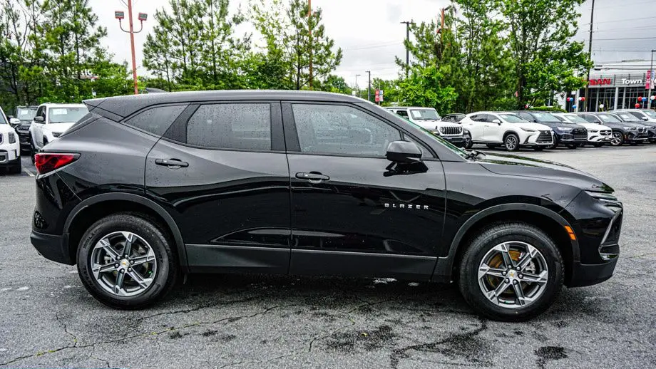 2025 Chevrolet Blazer LT