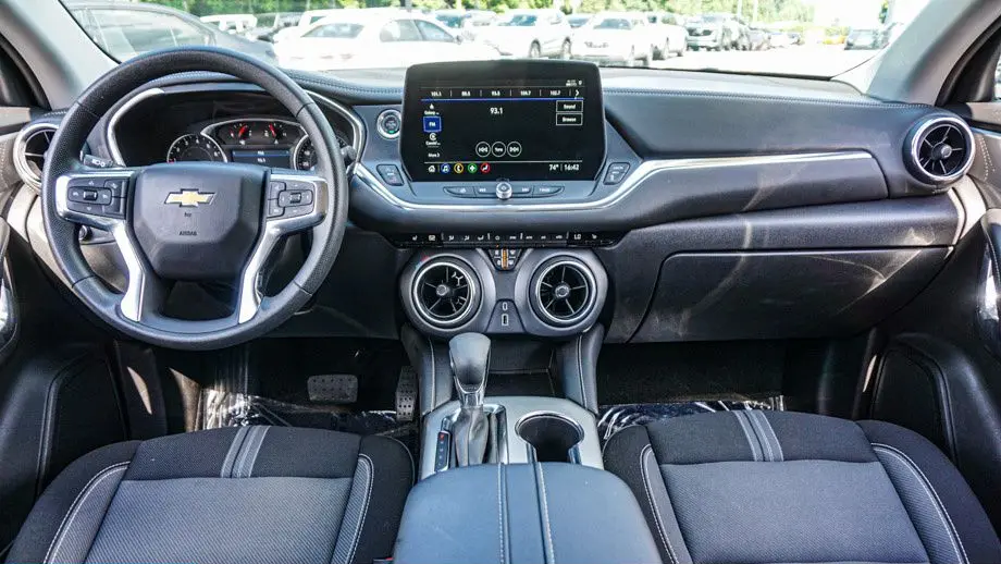 2025 Chevrolet Blazer LT