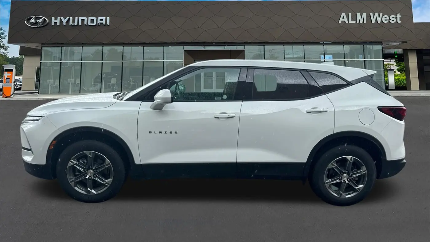2025 Chevrolet Blazer LT