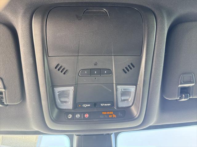 2020 Chevrolet Blazer - $22,900