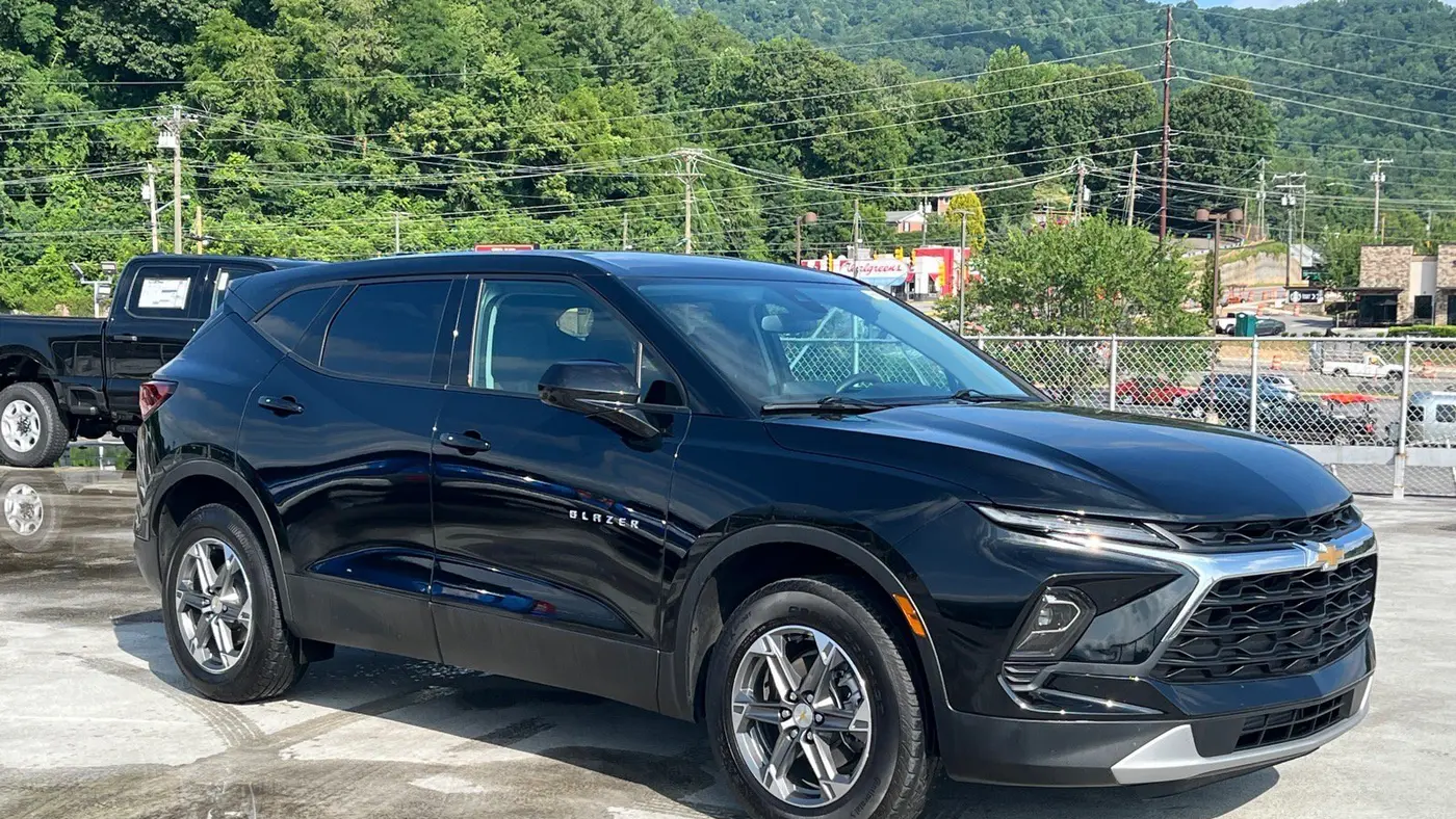 2025 Chevrolet Blazer LT