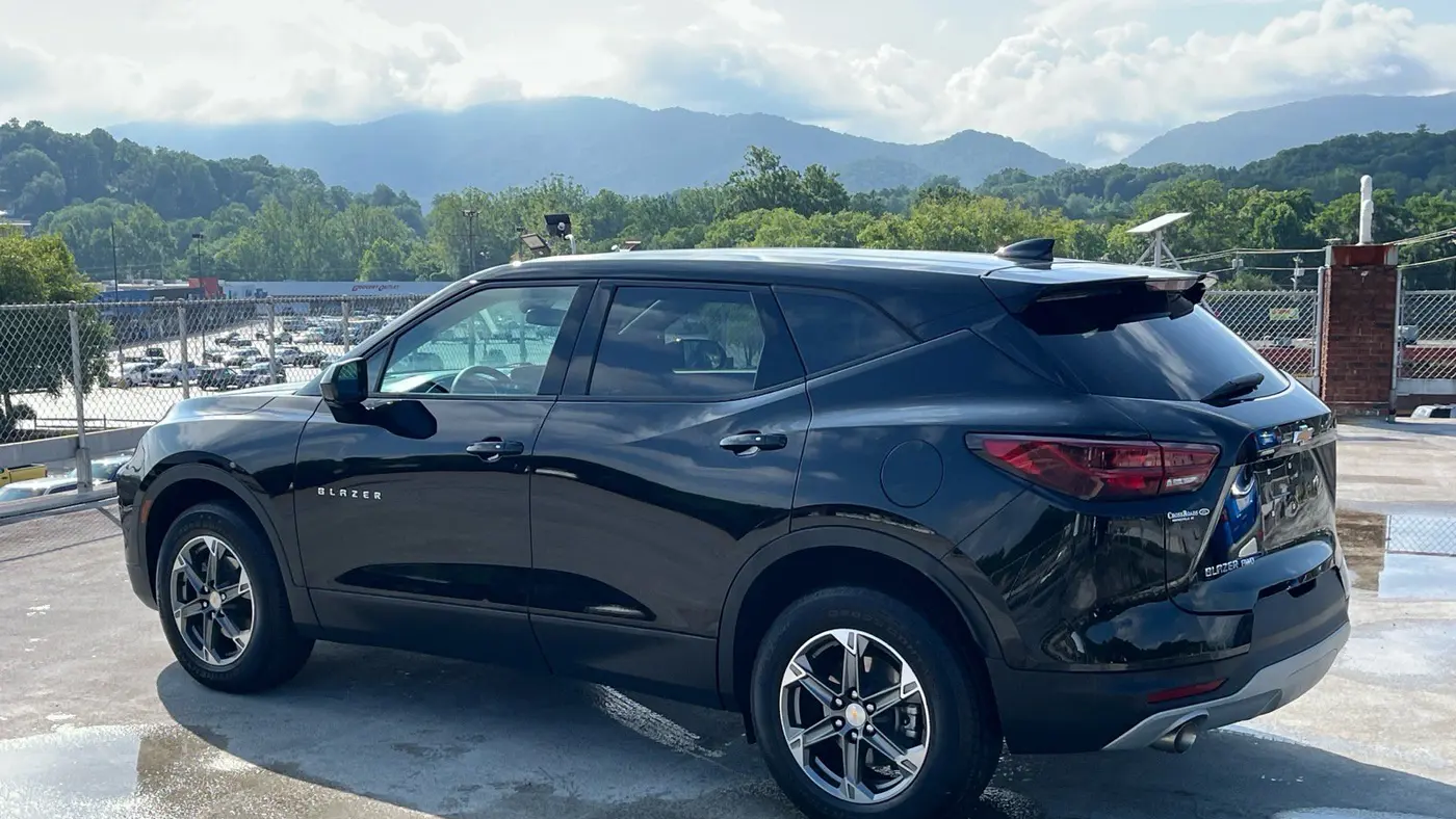 2025 Chevrolet Blazer LT