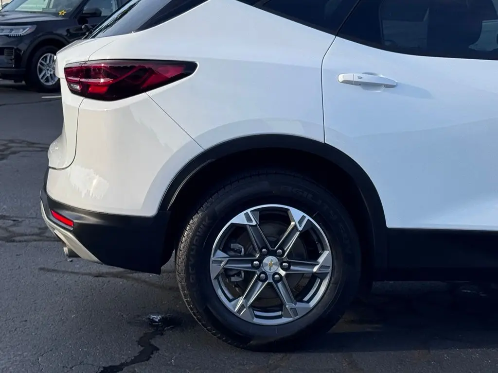 2025 Chevrolet Blazer - $24,342