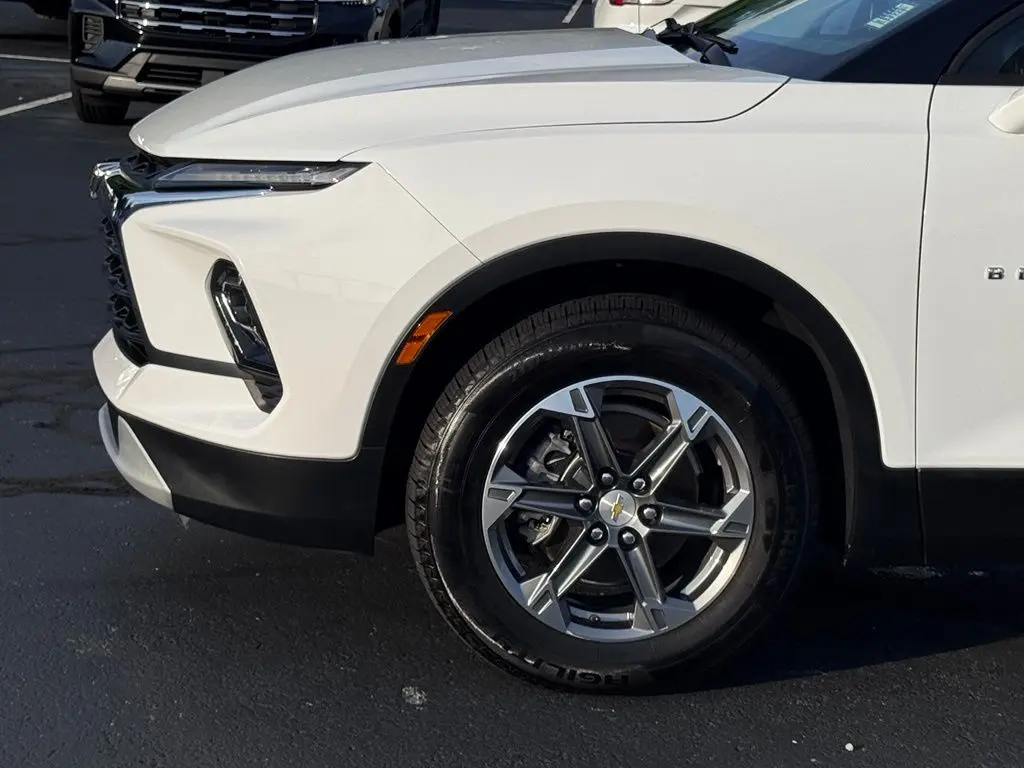 2025 Chevrolet Blazer - $24,342
