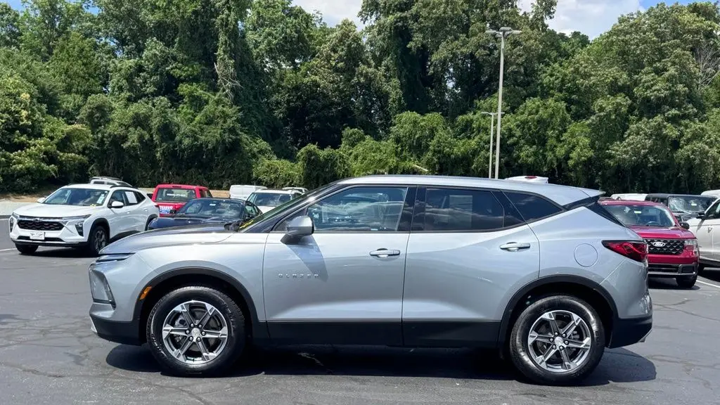 2025 Chevrolet Blazer LT