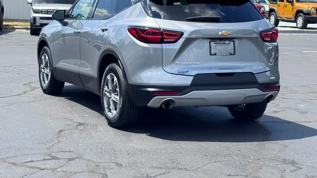2025 Chevrolet Blazer LT