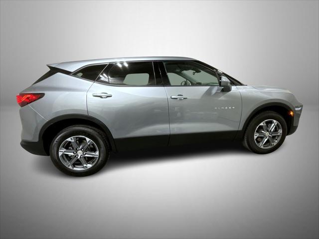 2025 Chevrolet Blazer - $27,100