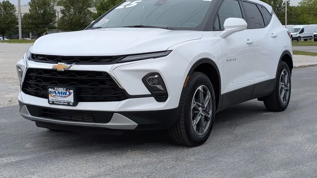 2025 Chevrolet Blazer LT