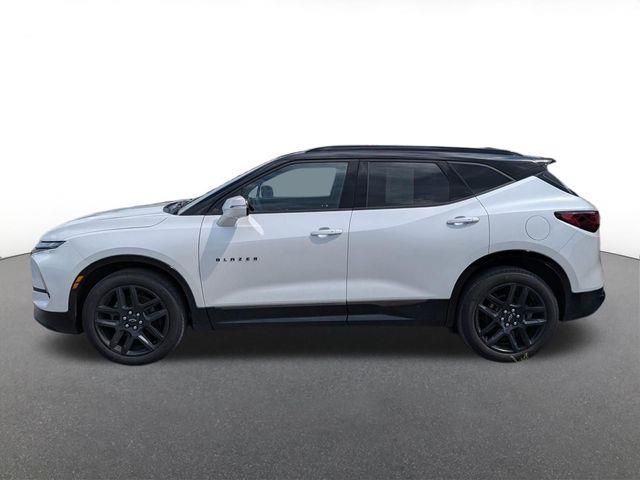 2024 Chevrolet Blazer RS — photo 1 of 12