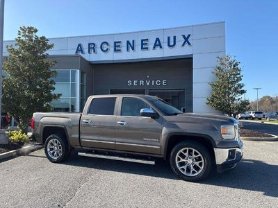 2015 GMC Sierra 1500 4X2 SLT 4DR Crew Cab 5.8 FT. SB