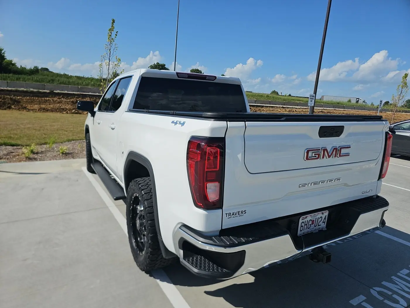 2022 GMC Sierra Limited - $27,118