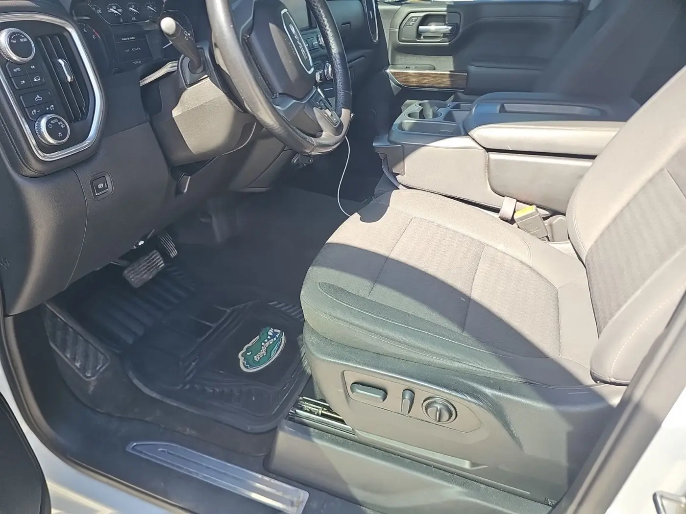 2022 GMC Sierra Limited - $27,118