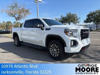 2019 GMC Sierra 1500 with Summit White Exterior