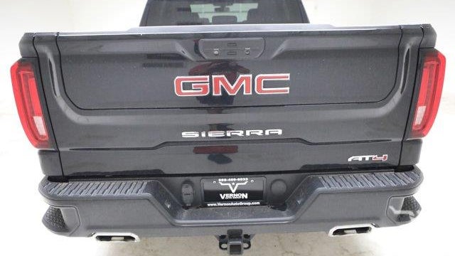 2022 GMC Sierra 1500 Limited AT4