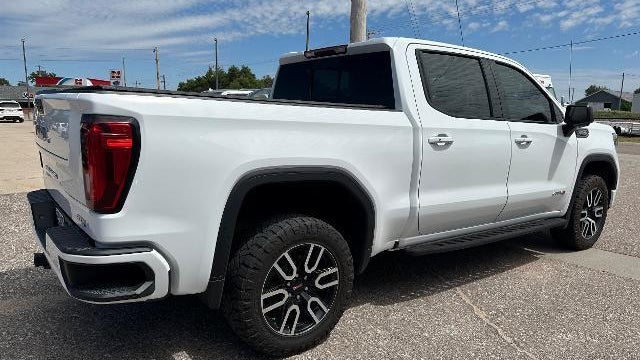 2022 GMC Sierra 1500 Limited AT4