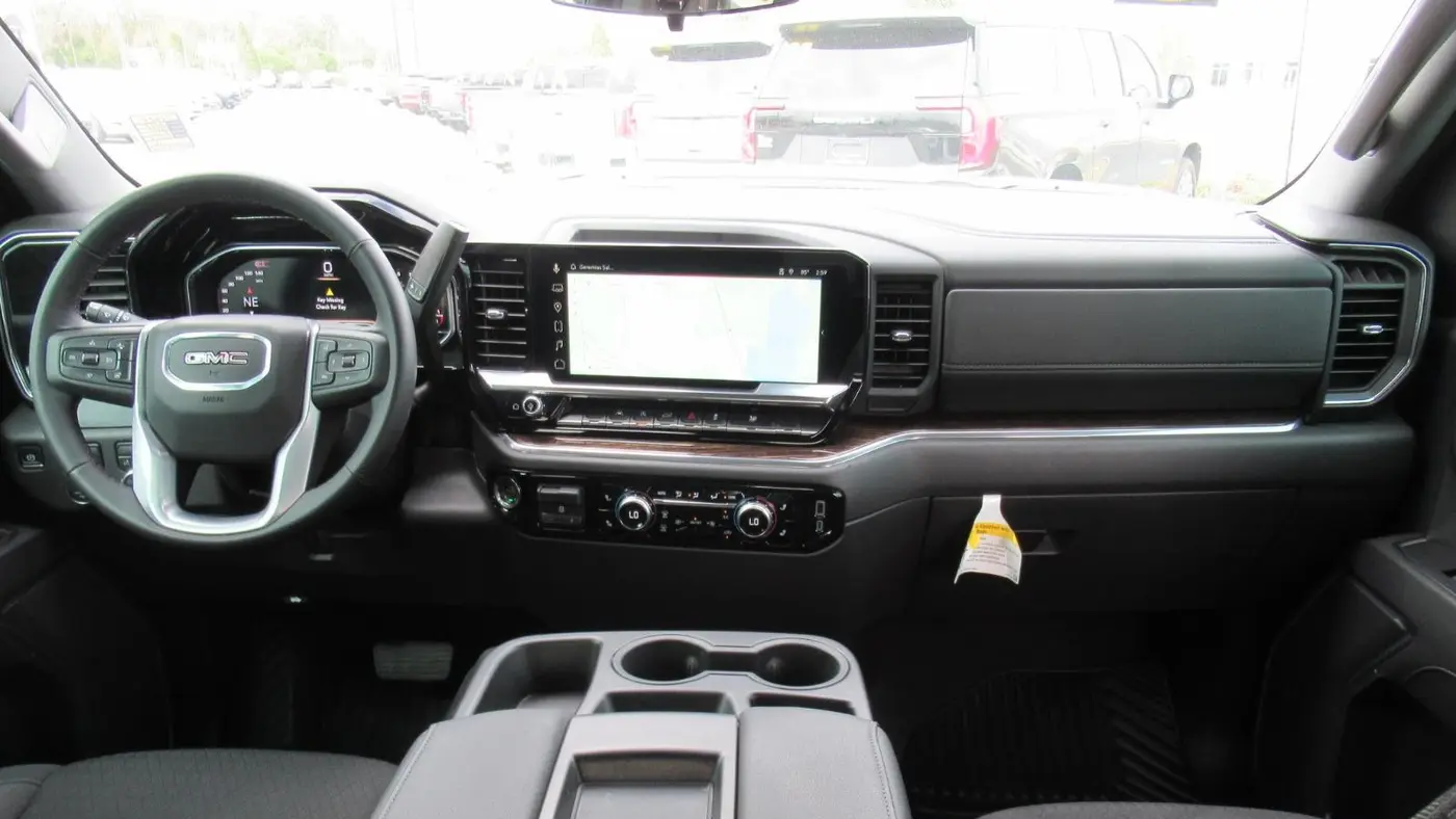2025 GMC Sierra 1500 Elevation