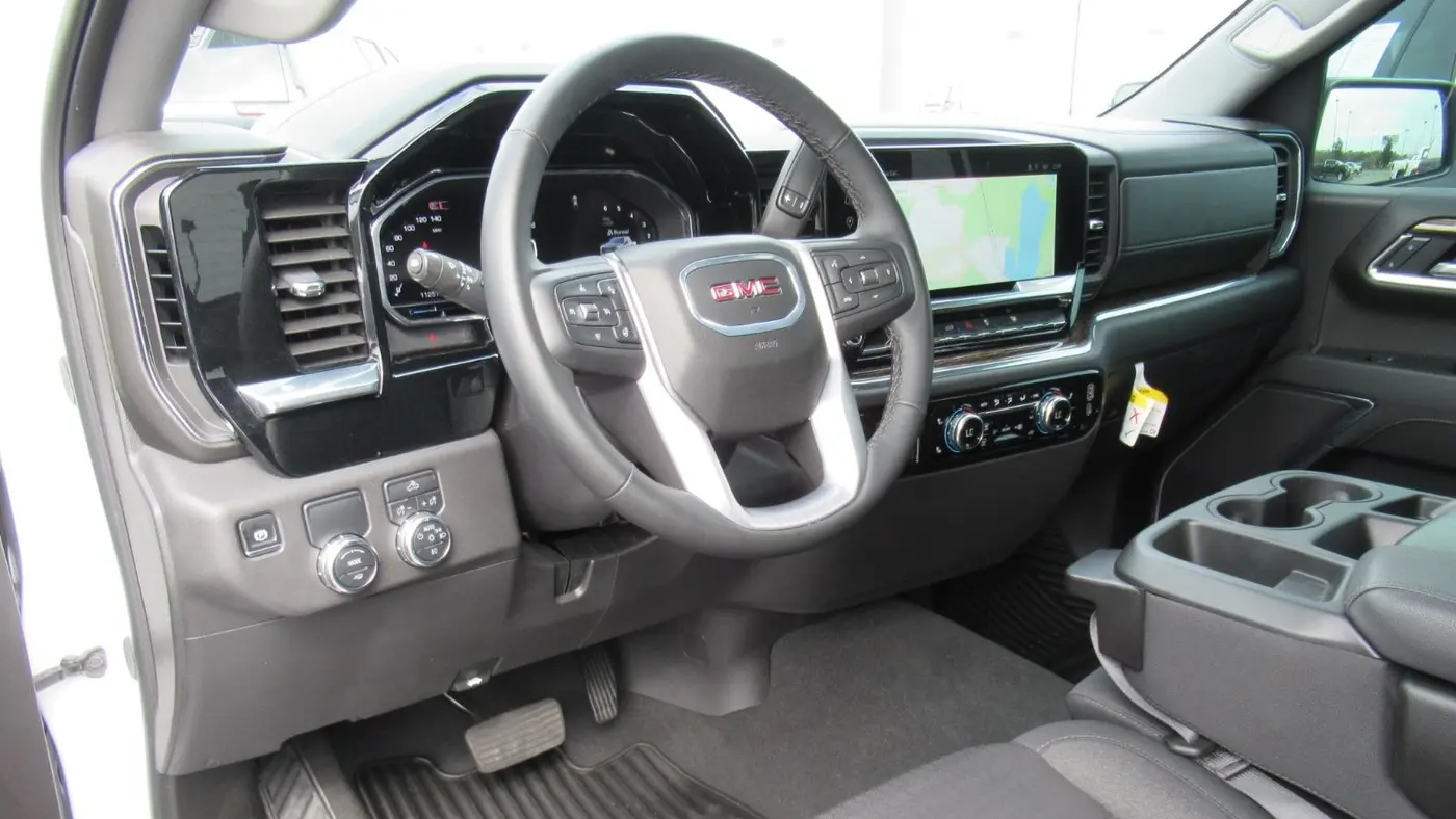2025 GMC Sierra 1500 Elevation