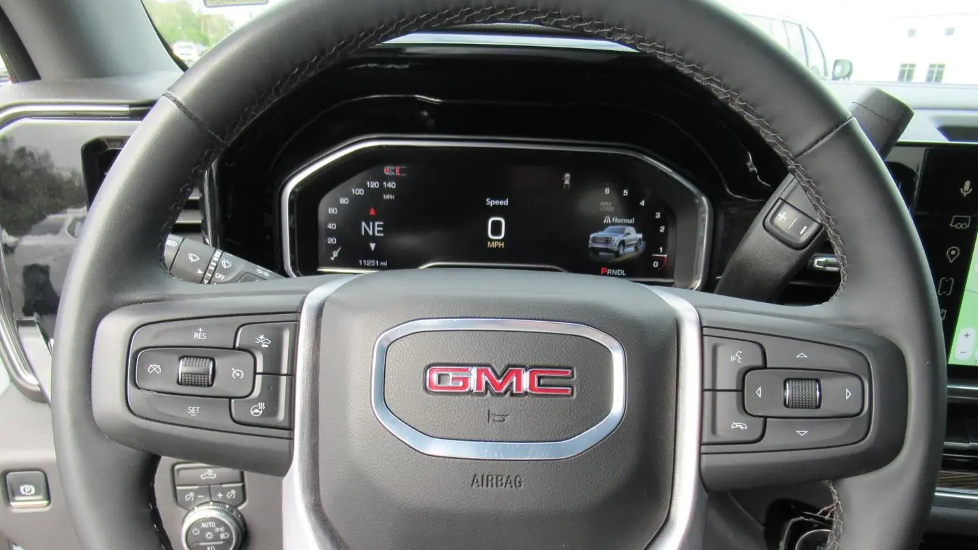 2025 GMC Sierra 1500 Elevation
