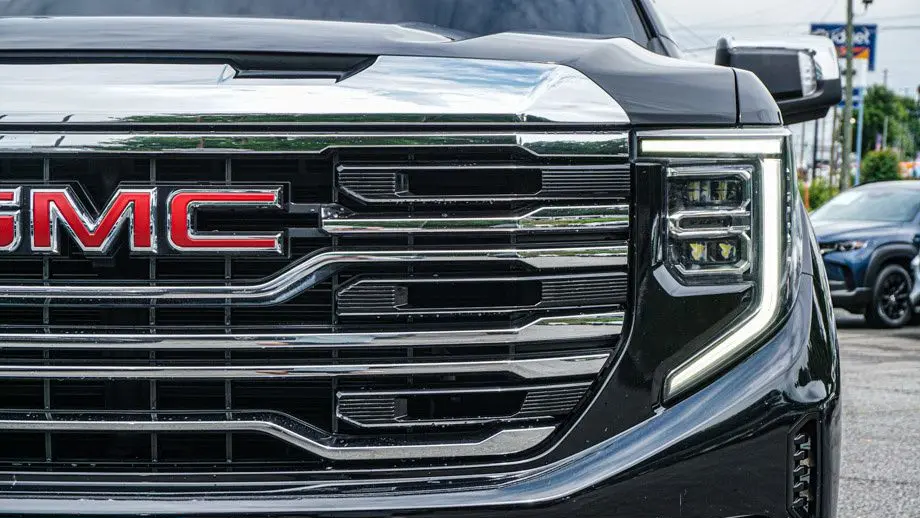 2022 GMC Sierra 1500 SLT