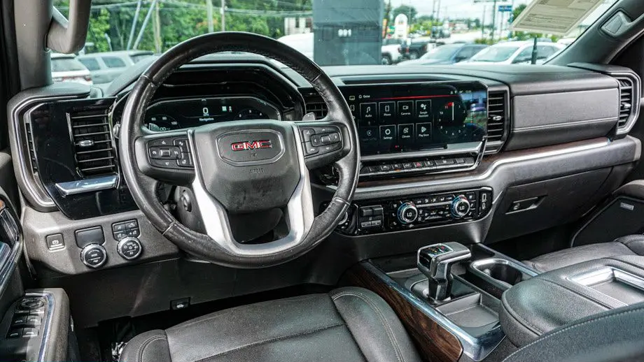 2022 GMC Sierra 1500 SLT