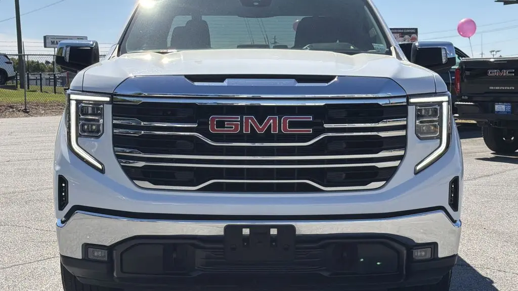 2025 GMC Sierra 1500 SLT