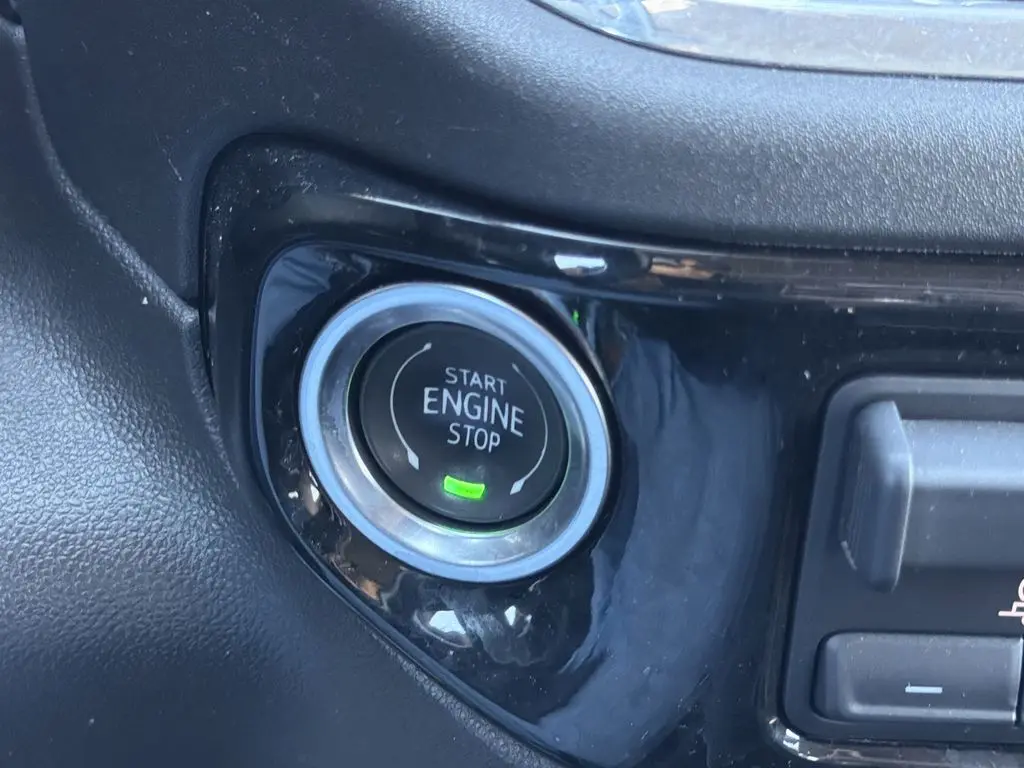 2025 GMC Sierra - $40,599