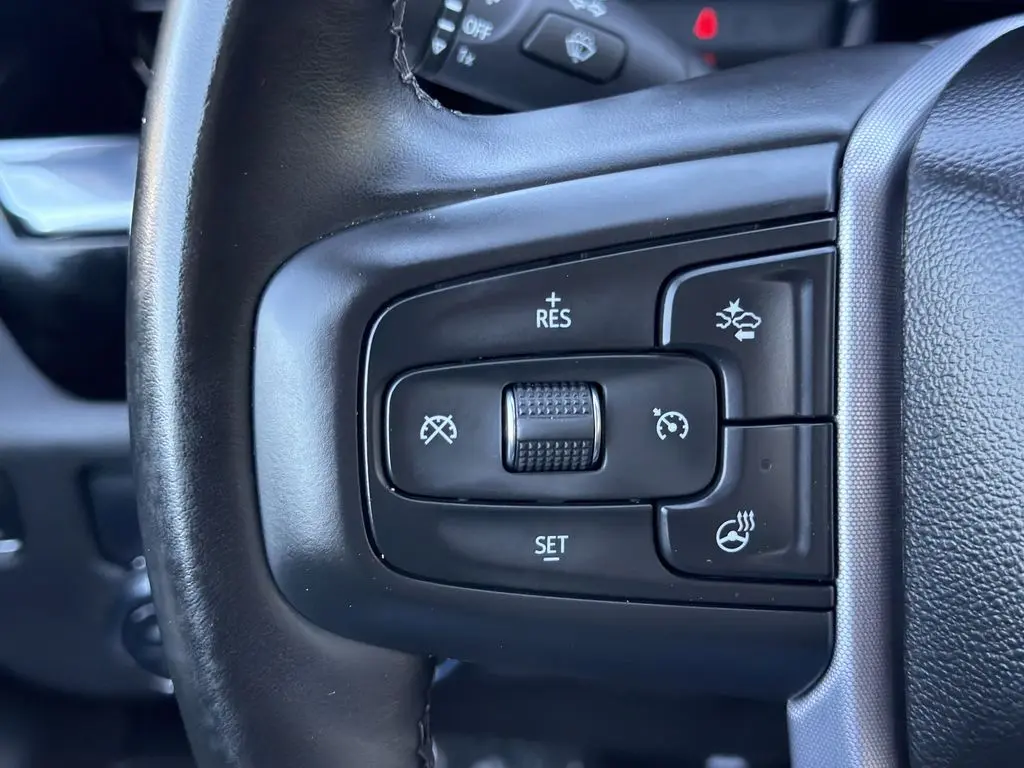 2025 GMC Sierra - $40,599