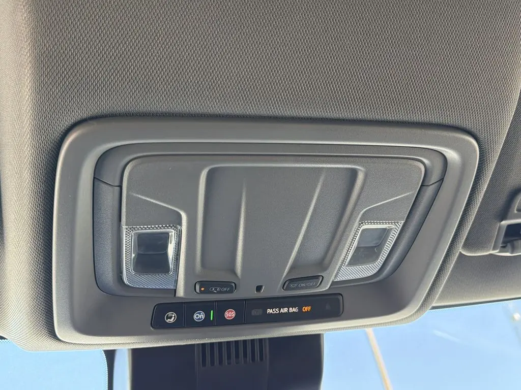 2025 GMC Sierra - $40,599