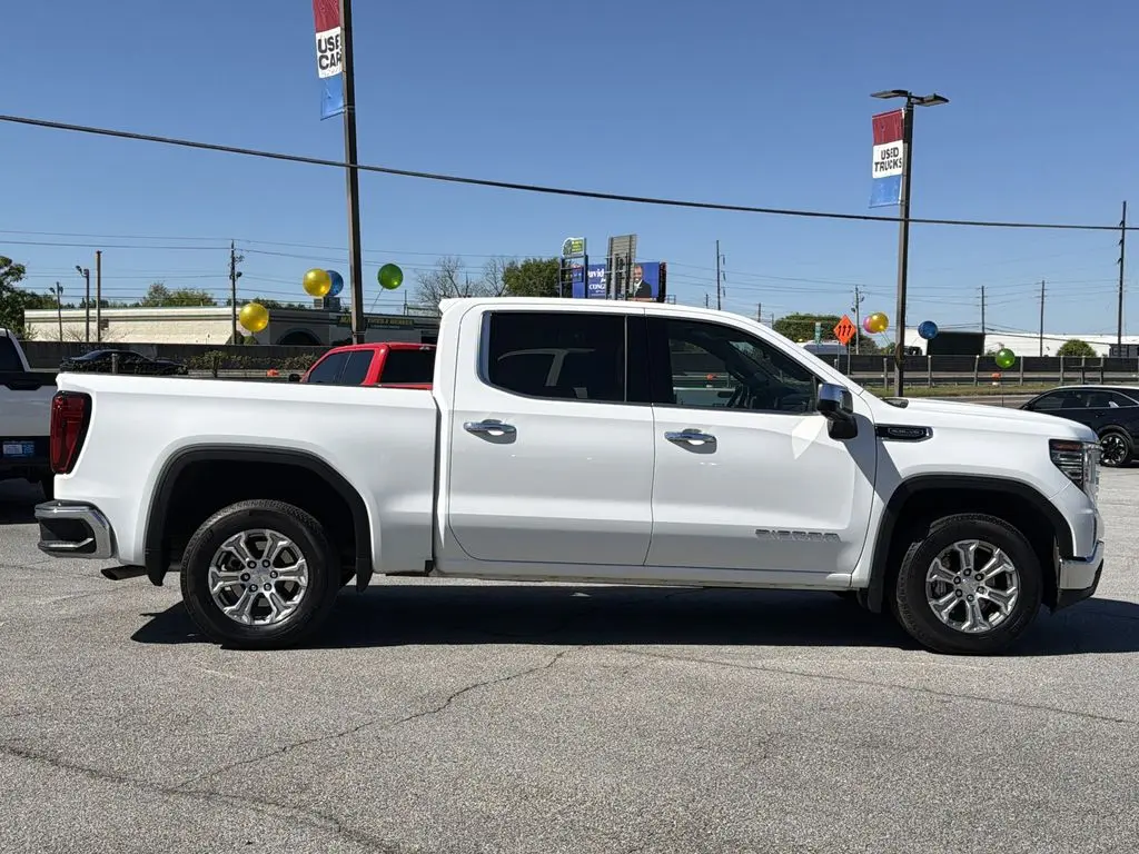 2025 GMC Sierra - $40,599
