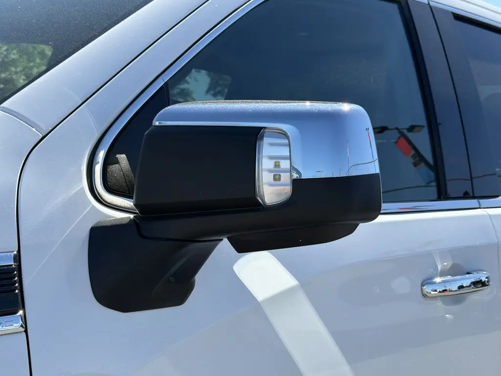 2025 GMC Sierra - $40,599