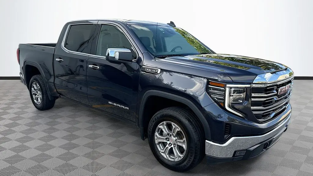 2024 GMC Sierra 1500 SLT
