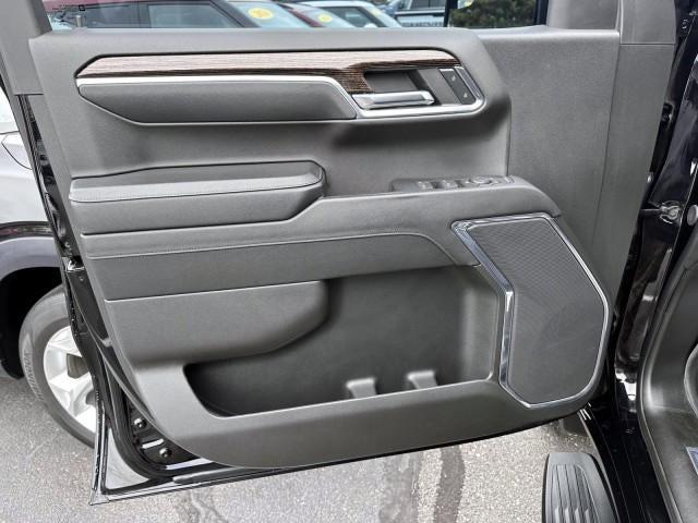 2024 GMC Sierra - $42,173
