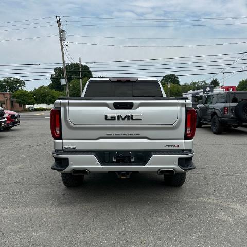 2022 GMC Sierra - $42,999
