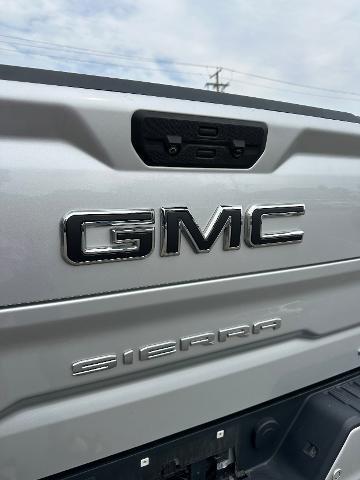 2022 GMC Sierra - $42,999