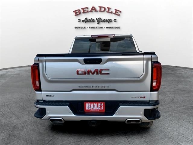 2022 GMC Sierra - $52,900