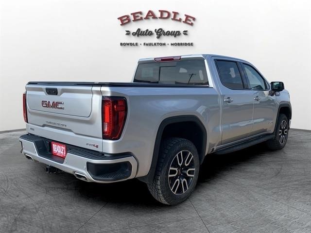 2022 GMC Sierra - $52,900