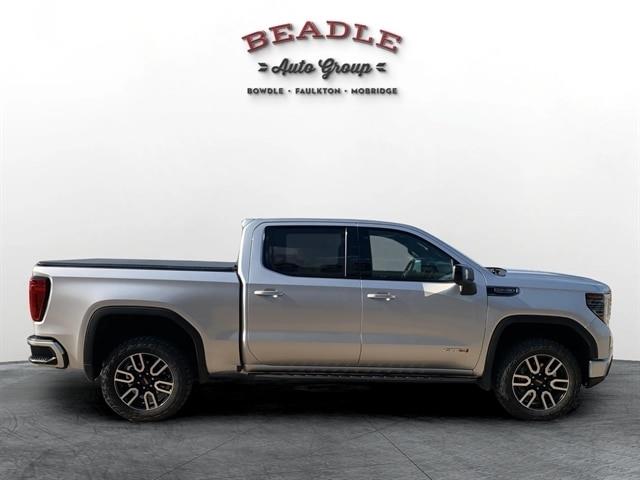 2022 GMC Sierra - $52,900