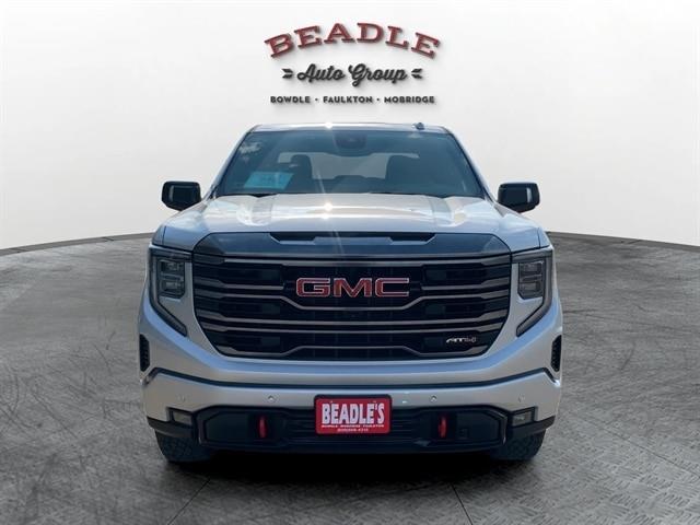2022 GMC Sierra - $52,900