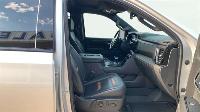 2022 GMC Sierra - $52,900