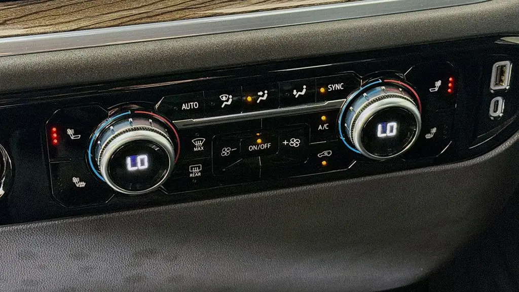 2024 GMC Sierra 1500 Elevation Standard