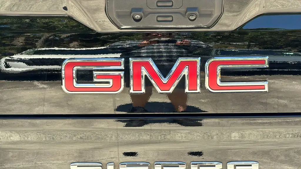2024 GMC Sierra 1500 Elevation Standard